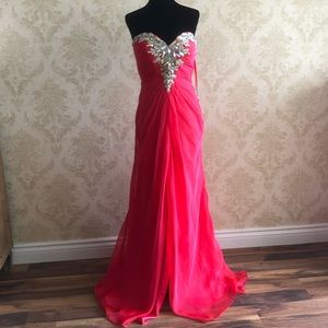 BNWT La Femme floor length chiffon gown